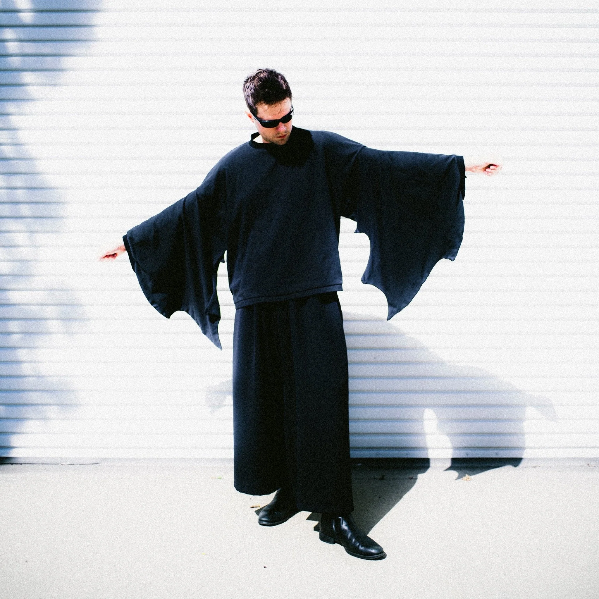 Batwing Longsleeve - Image 3